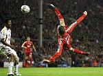 Click image for larger version. 

Name:	peter-crouch-airbound.jpg 
Views:	780 
Size:	91.9 KB 
ID:	2505