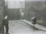 Click image for larger version. 

Name:	Hacketts place at Hodson st 1911.jpg 
Views:	621 
Size:	32.0 KB 
ID:	28139