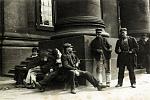 Click image for larger version. 

Name:	1890 GROUP OF MEN OUTSIDE CUSTOM HOUSE LIVERPOOL FILE 1980 MGA006332.jpg 
Views:	5217 
Size:	268.4 KB 
ID:	9916