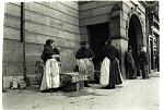 Click image for larger version. 

Name:	1890 WOMEN OUTSIDE FISH MARKET GREAT CHARLOTTE STREET FILE 1977 MGA006329.jpg 
Views:	246 
Size:	302.8 KB 
ID:	26290