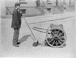 Click image for larger version. 

Name:	1901 ROAD SWEEPER.JPG 
Views:	1624 
Size:	49.0 KB 
ID:	9918