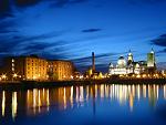 Click image for larger version. 

Name:	Albert_dock_at_night.jpg 
Views:	257 
Size:	147.1 KB 
ID:	10447