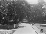 Click image for larger version. 

Name:	Calderstones Road 1913.jpg 
Views:	188 
Size:	53.7 KB 
ID:	22040